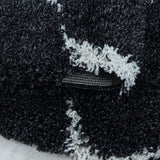 Hoogpolig Salsa Shaggy vloerkleed met modern ruitpatroon zwart