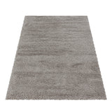 Beige hoogpolig fluffy shaggy vloerkleed