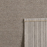 Loom 4300 Brown/Bruin Laagpolig Duurzaam Geweven Vloerkleed Effen Binnen/Buiten Tapijt detailfoto van de structuur