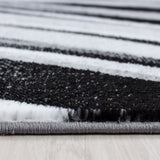 Modern-zwart-laagpolig-vloerkleed-voor-eetkamer